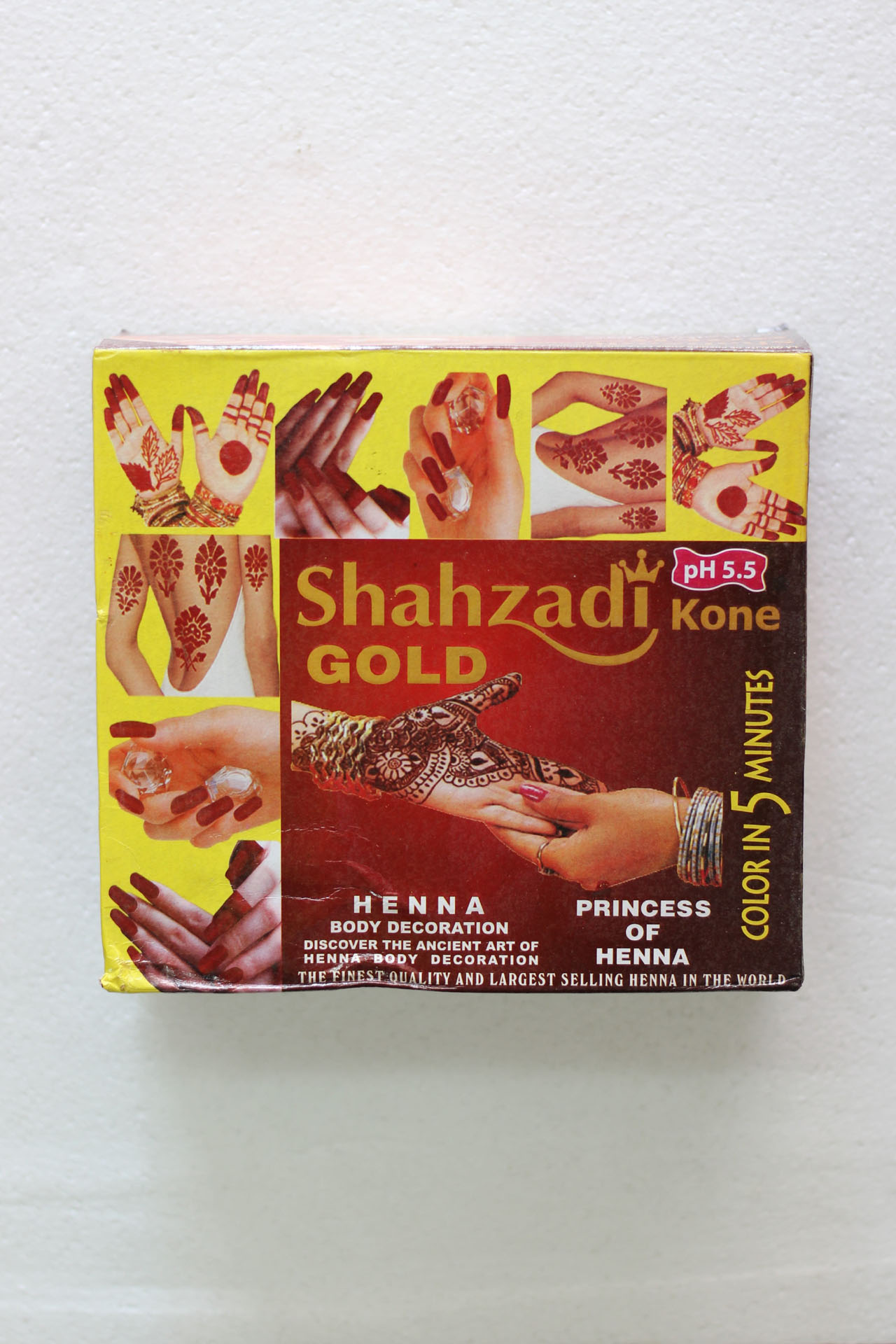 Shahzadi Gold Mehendi